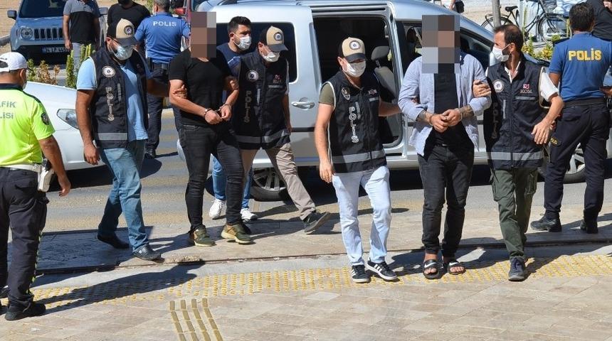 Didim’deki operasyonda adliyeye sevk edilen 2 şüpheli tutuklandı