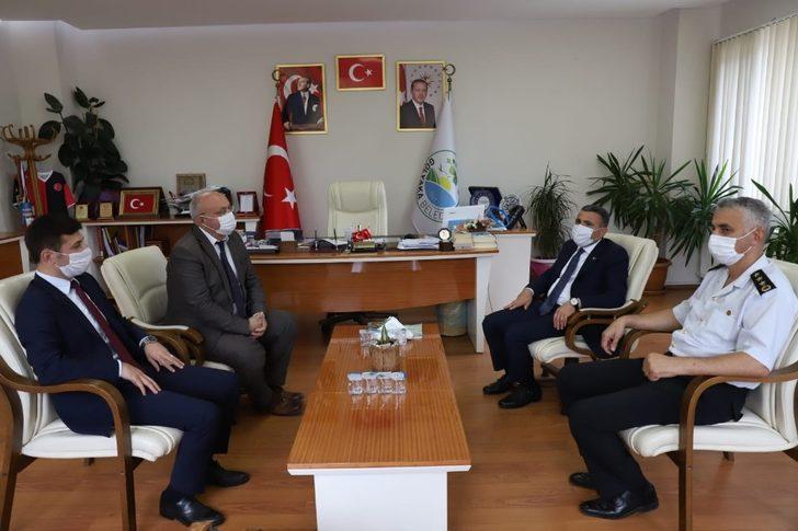 Vali Atay Gölyaka’da korona virüs denetimine çıktı G3