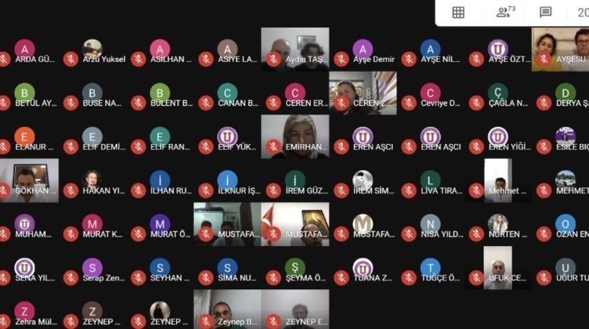 Online eğitimde veli-öğrenci söyleşisine yoğun katılım