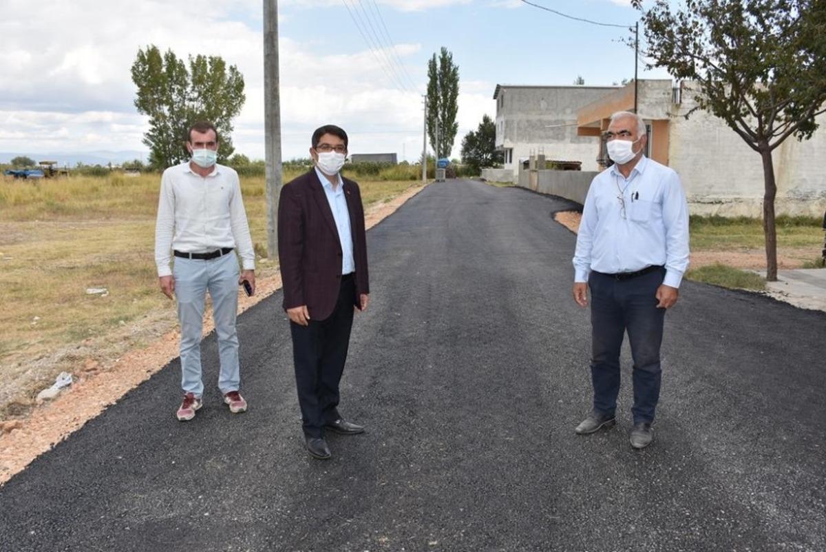 Şehzadeler Belediyesinden Akpınar&rsquo;a y&uuml;z g&uuml;ld&uuml;ren hizmet
