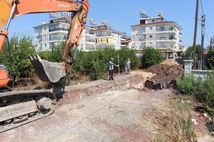 Büyükşehirden yeni yapılaşan bölgelere alt yapı çalışması G4