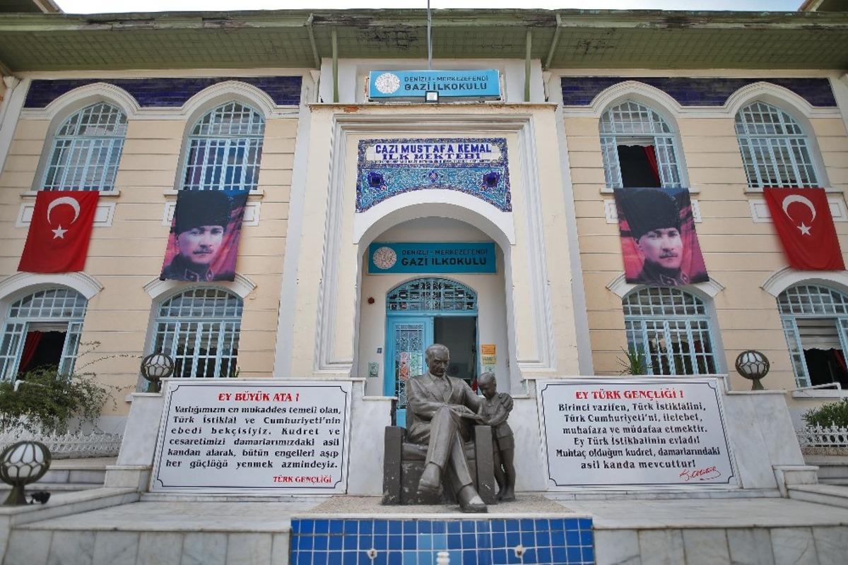 Denizli B&uuml;y&uuml;kşehir Ata&rsquo;nın mirasına sahip &ccedil;ıkıyor