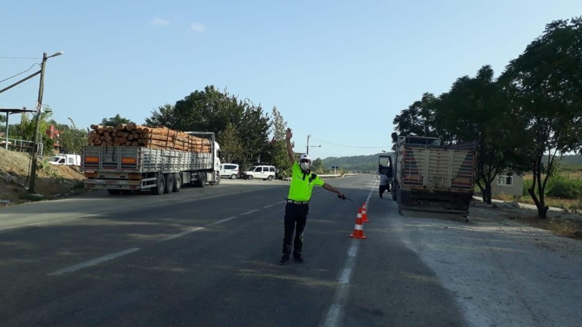 Adana&rsquo;da maske denetimleri