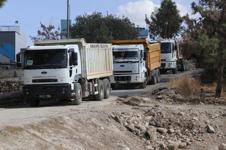 Karaköprü kırsalında yol yapım çalışmaları sürüyor G3