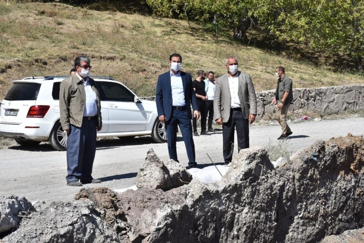 Tatvan&rsquo;da 3 adet semt sahası yapılıyor