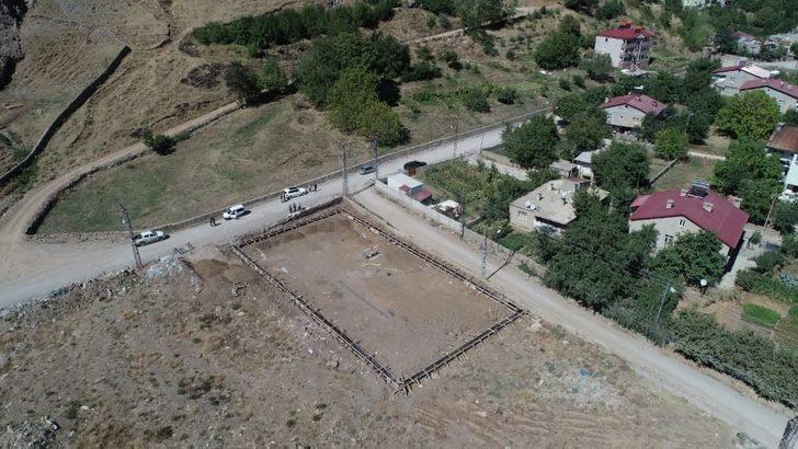 Tatvan’da 3 adet semt sahası yapılıyor G1