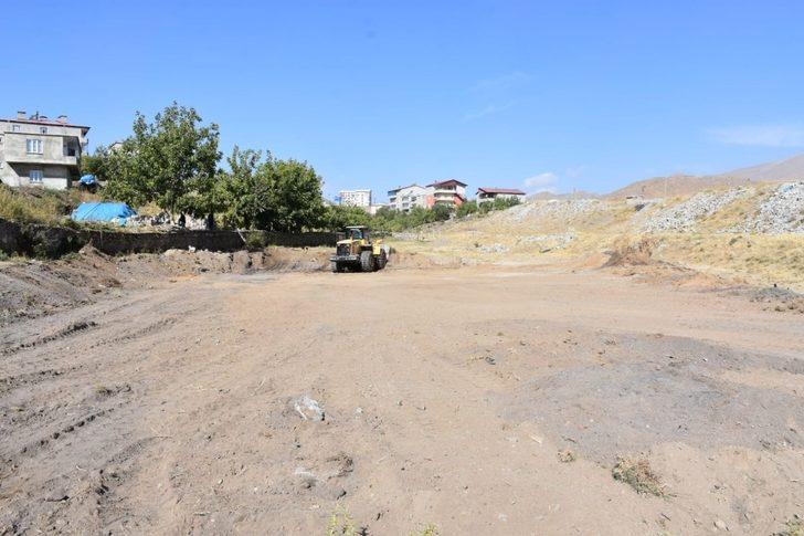 Başkan Geylani, Karşıyaka Mahallesi’nde incelemelerde bulundu G3