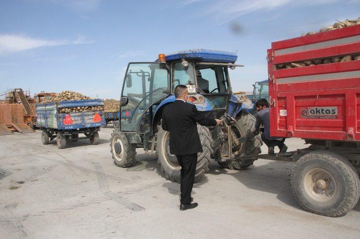 Başkan Kılıç’tan pancar üreticilerine maske G3