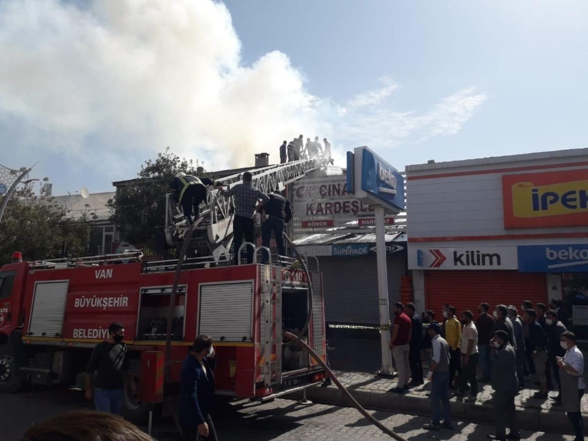 &Ccedil;aldıran&rsquo;da korkutan yangın