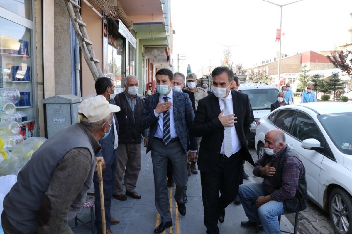 Ahlat&rsquo;ta korona vir&uuml;s denetimleri