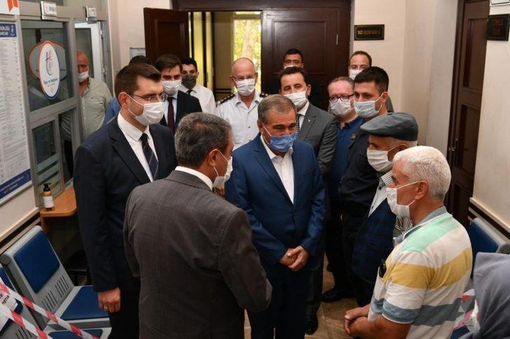 Vali Şıldak, Bigadiç’te sosyal mesafe uyarısı yaptı G2