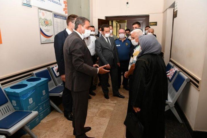 Vali Şıldak, Bigadiç’te sosyal mesafe uyarısı yaptı G3