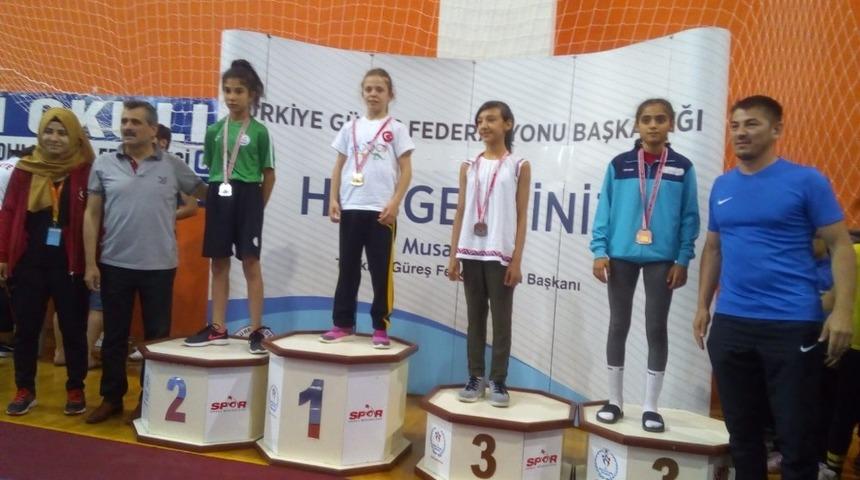 L&uuml;leburgazlı g&uuml;reş&ccedil;i, milli takım yolunda