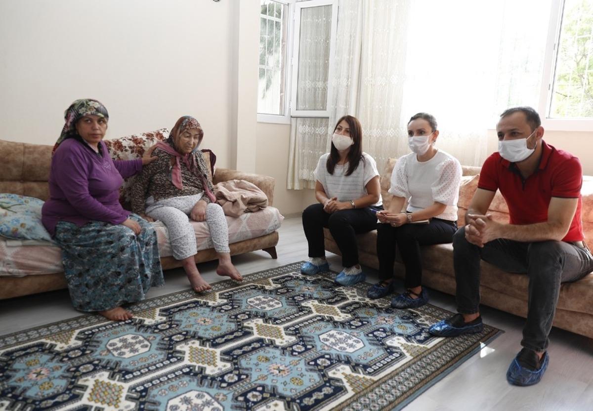 &ldquo;Yaşlılar G&uuml;n&uuml;&rdquo;nde g&ouml;n&uuml;l aldılar