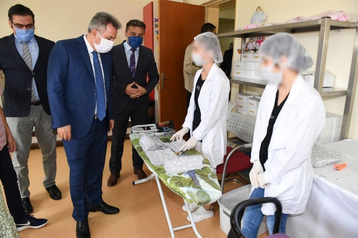 Vali Elban: "&Ccedil;ocuklarımız geleceğimiz"