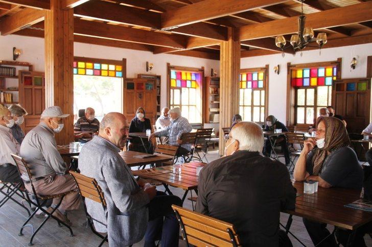 Başkan Ertürk, yaşlıları yalnız bırakmadı G5