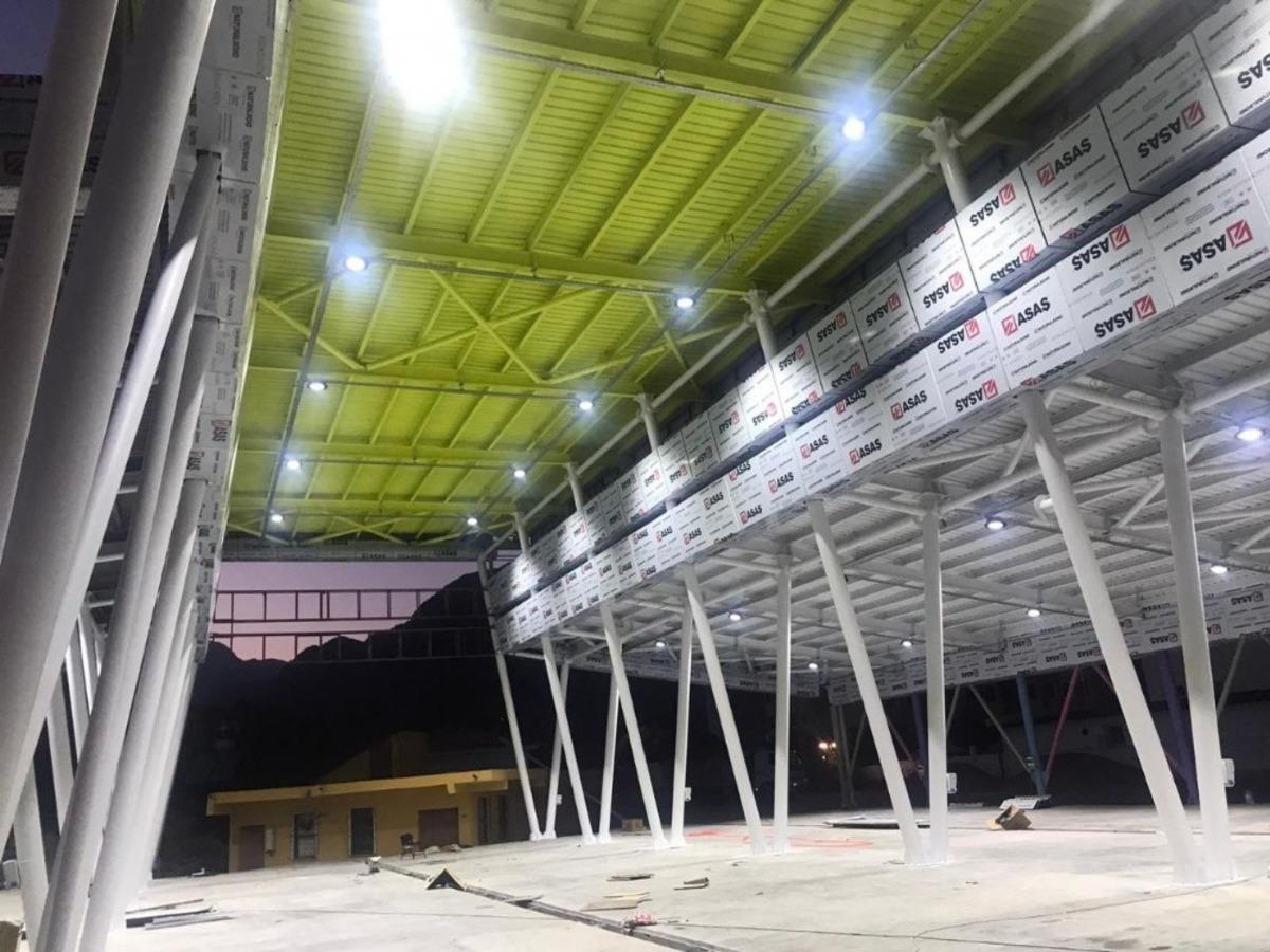 Başkan Topaloğlu, pazar yeri &ccedil;alışmalarını inceledi