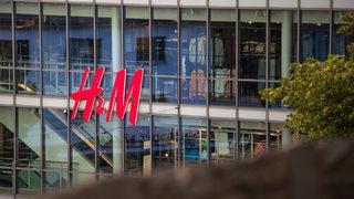 Almanya'da H&M'ye, çalışanları gözetlemekten 35,3 milyon avro ceza