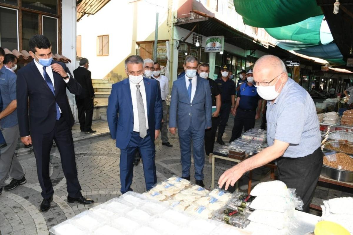 Vali Yazıcı&rsquo;dan Elmalı il&ccedil;esinde Korona vir&uuml;s denetimi