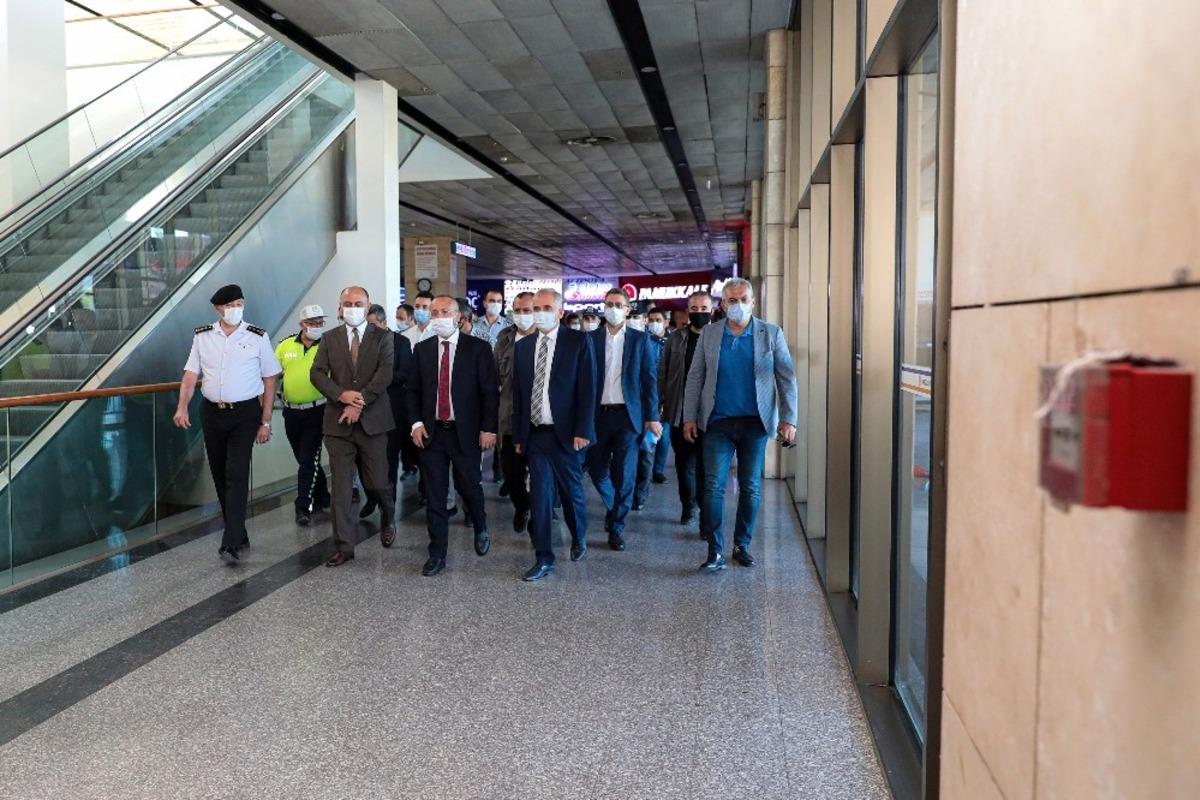 Vali Atik ve Başkan Zolan&rsquo;dan korona denetimlerini s&uuml;rd&uuml;r&uuml;yor