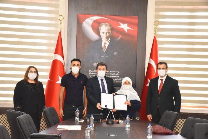 Hayırseverler tarafından Milas’a yapılacak okullar için protokol imzalandı G5