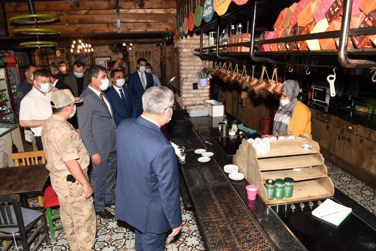 Başkan Asya, Vali G&uuml;nd&uuml;z&ouml;z ile birlikte korona vir&uuml;s denetimine &ccedil;ıktı