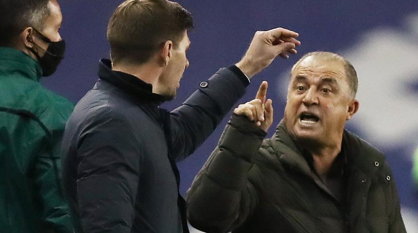 Fatih Terim ve Steven Gerrard arasında gergin anlar