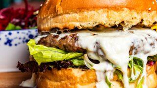 Ustalarına taş çıkartacak cinsten: Hamburger tarifi! Püf noktasını kimse söylememişti