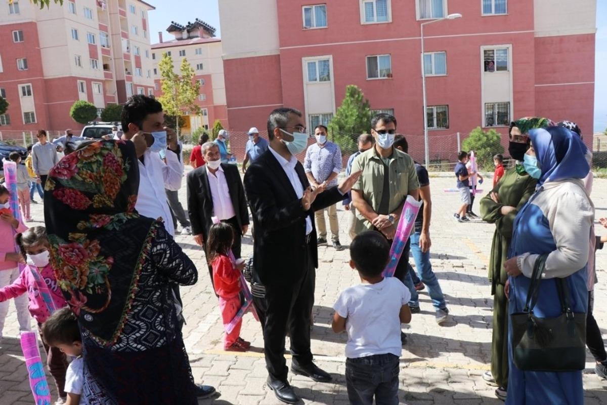 Edremit Belediyesinden Esentepe Mahallesi&rsquo;ne semt parkı
