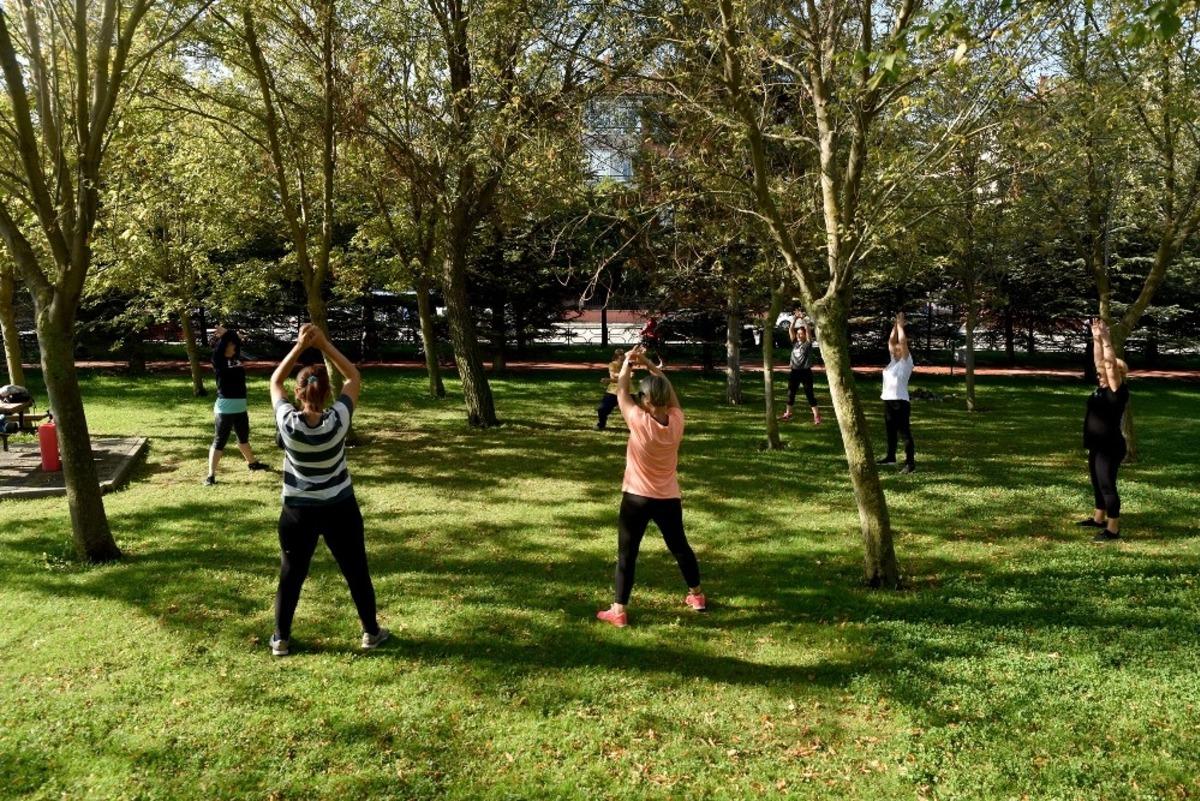 A&ccedil;ık hava egzersizleri s&uuml;r&uuml;yor