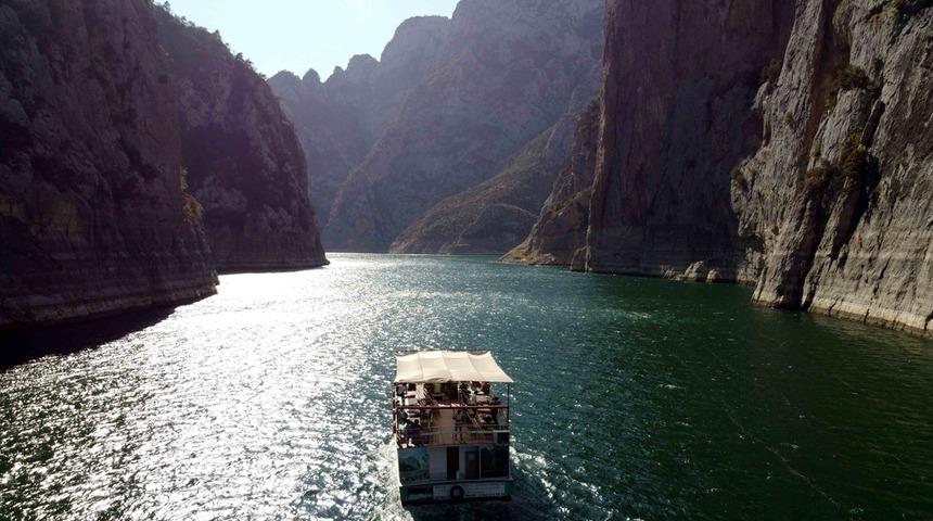 Şahinkaya Kanyonu pandemi sürecinde turistlerin gözdesi oldu