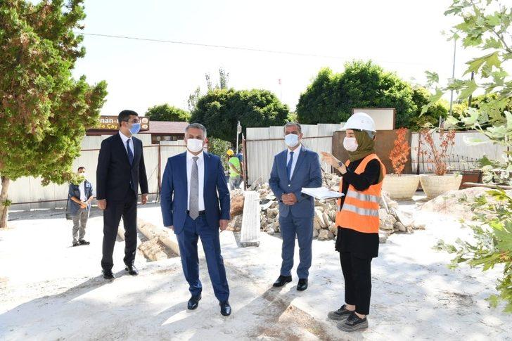 Vali Yazıcı, Abdal Musa Türbesini ziyaret etti G5