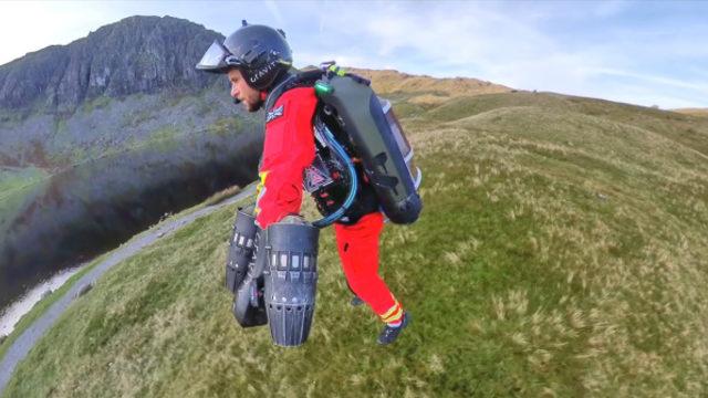 İngiltere'de Iron Man ambulansı ile uçan doktorlar teste başladı