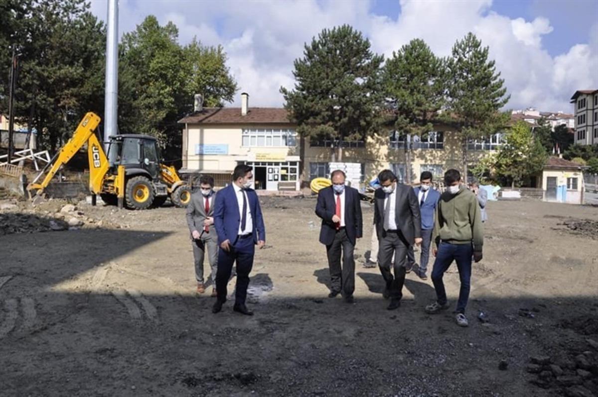 Kaymakam T&uuml;rk&ouml;z&rsquo;den okullara ziyaret