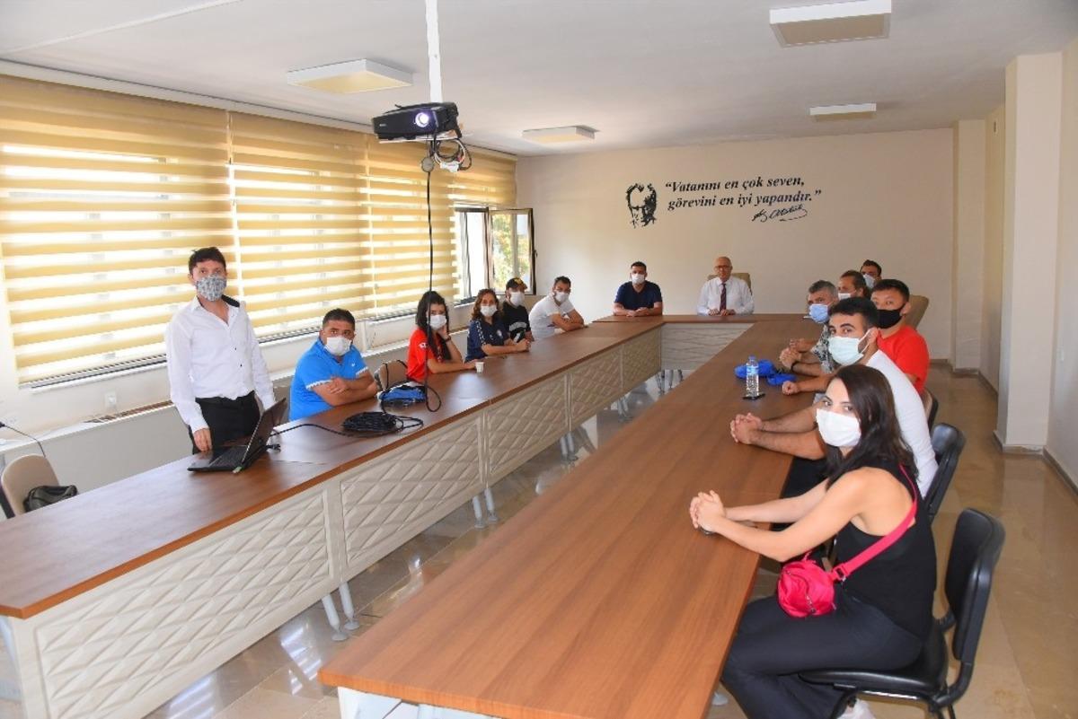 Salihli&rsquo;de vatandaşar &rsquo;Plogging&rsquo; etkinliğinde buluşacak