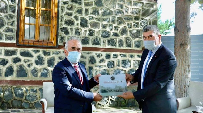 Oltulular&rsquo;dan Rekt&ouml;r &Ccedil;omaklı&rsquo;ya &ldquo;Hayırlı Olsun&rdquo; ziyareti