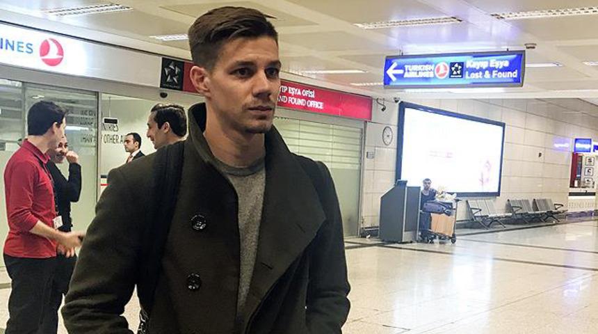 Fenerbah&ccedil;e'den ayrılan Miha Zajc koronavir&uuml;se yakalandı