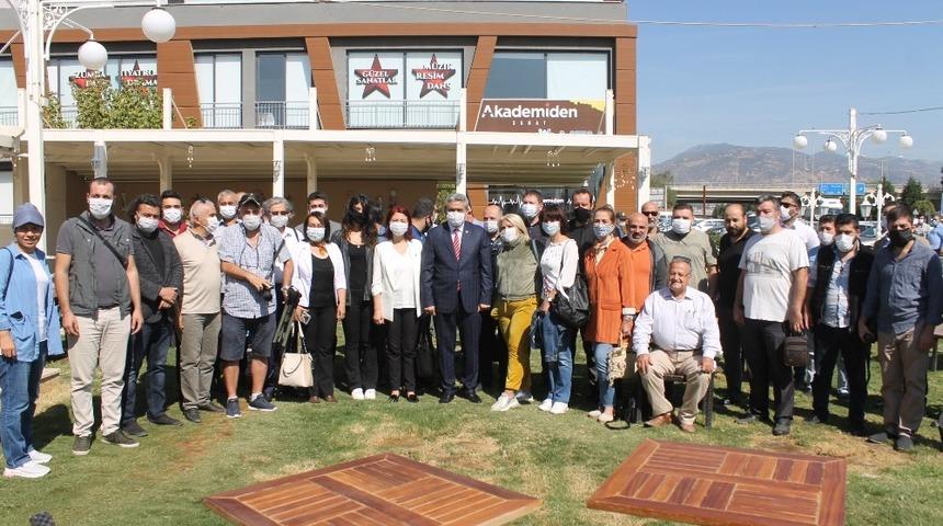 Başkan Alıcık, gazetecilerle kahvaltıda buluştu