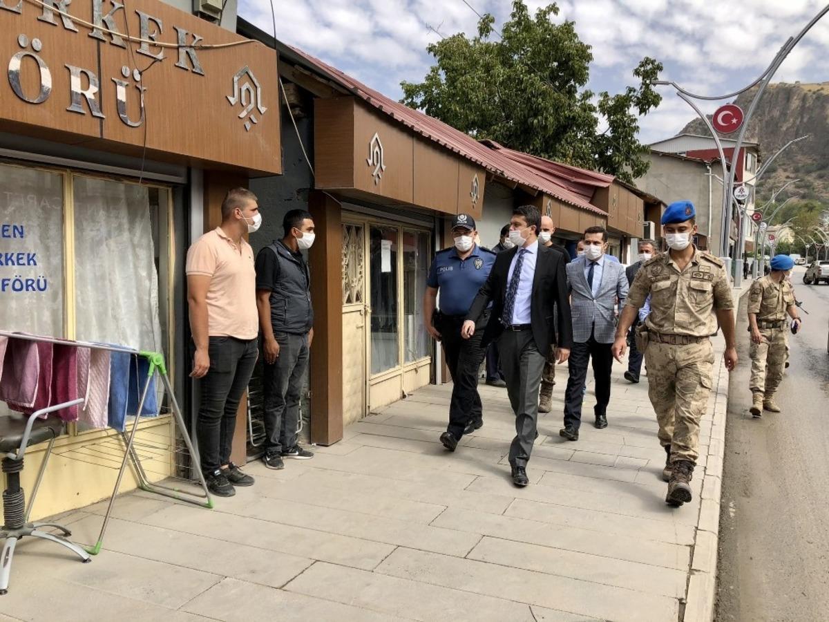 Kaymakam &Ouml;zt&uuml;rk&rsquo;ten korona vir&uuml;s denetimi