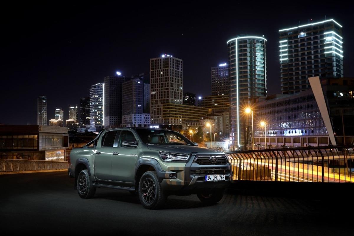 Yenilenen Toyota Hilux Toyota Plaza Aksoy&rsquo;da Satışa Sunuldu