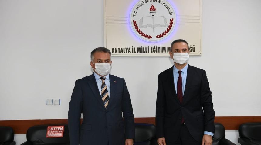 Vali Yazıcı: "Eğitim birinci &ouml;nceliğimiz"