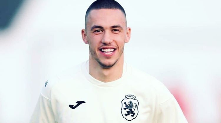 Stanislav Ivanov G.Saray'ı Instagram'dan takip etti