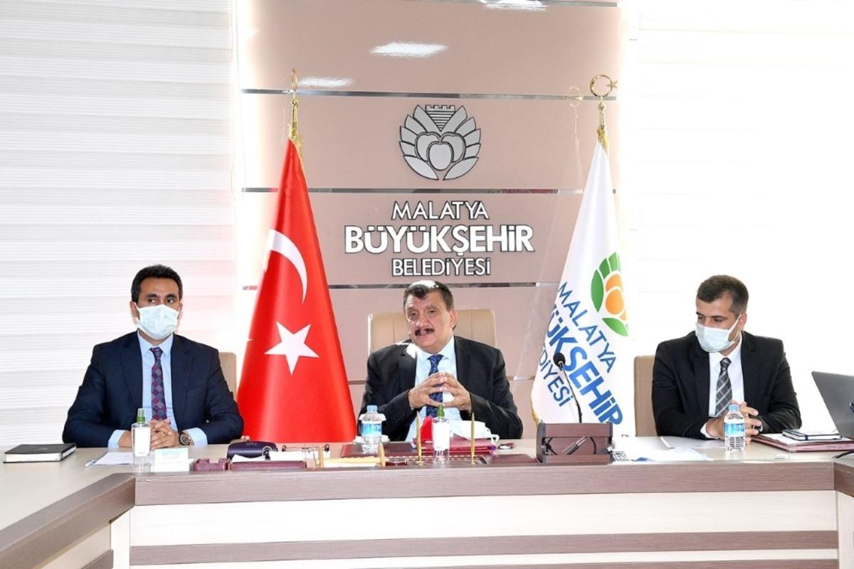 Başkan G&uuml;rkan&rsquo;dan tabela hassasiyeti