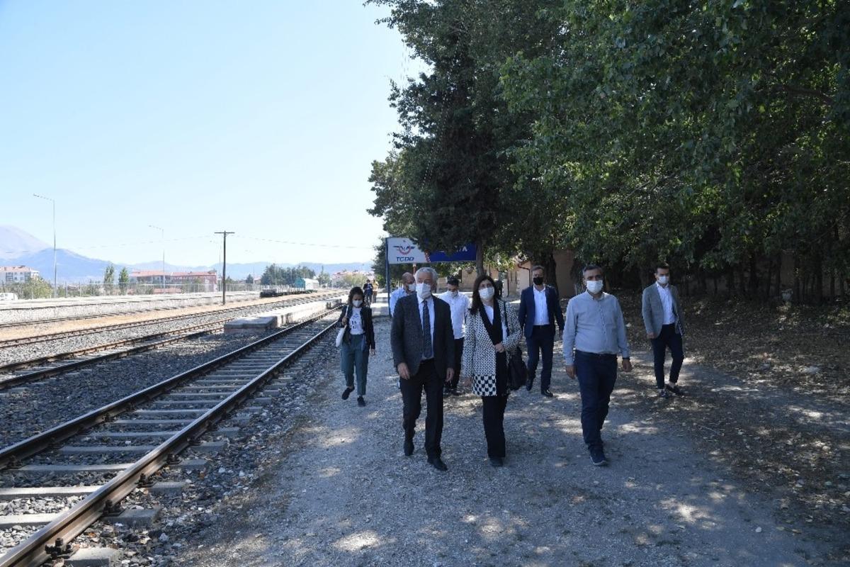 Isparta&rsquo;da Millet Bah&ccedil;esi uygulama projesinin &ccedil;alışmaları başlıyor