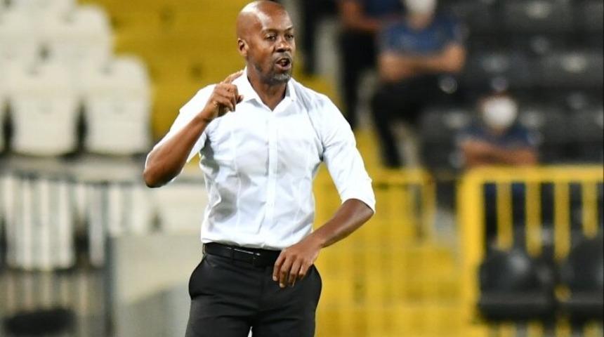 Trabzonspor Teknik Direkt&ouml;r&uuml; Eddie Newton isyan etti!