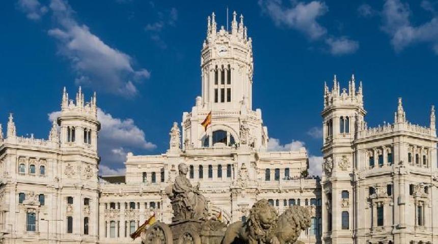 Madrid&rsquo;de yeni koronavir&uuml;s kısıtlamaları geliyor