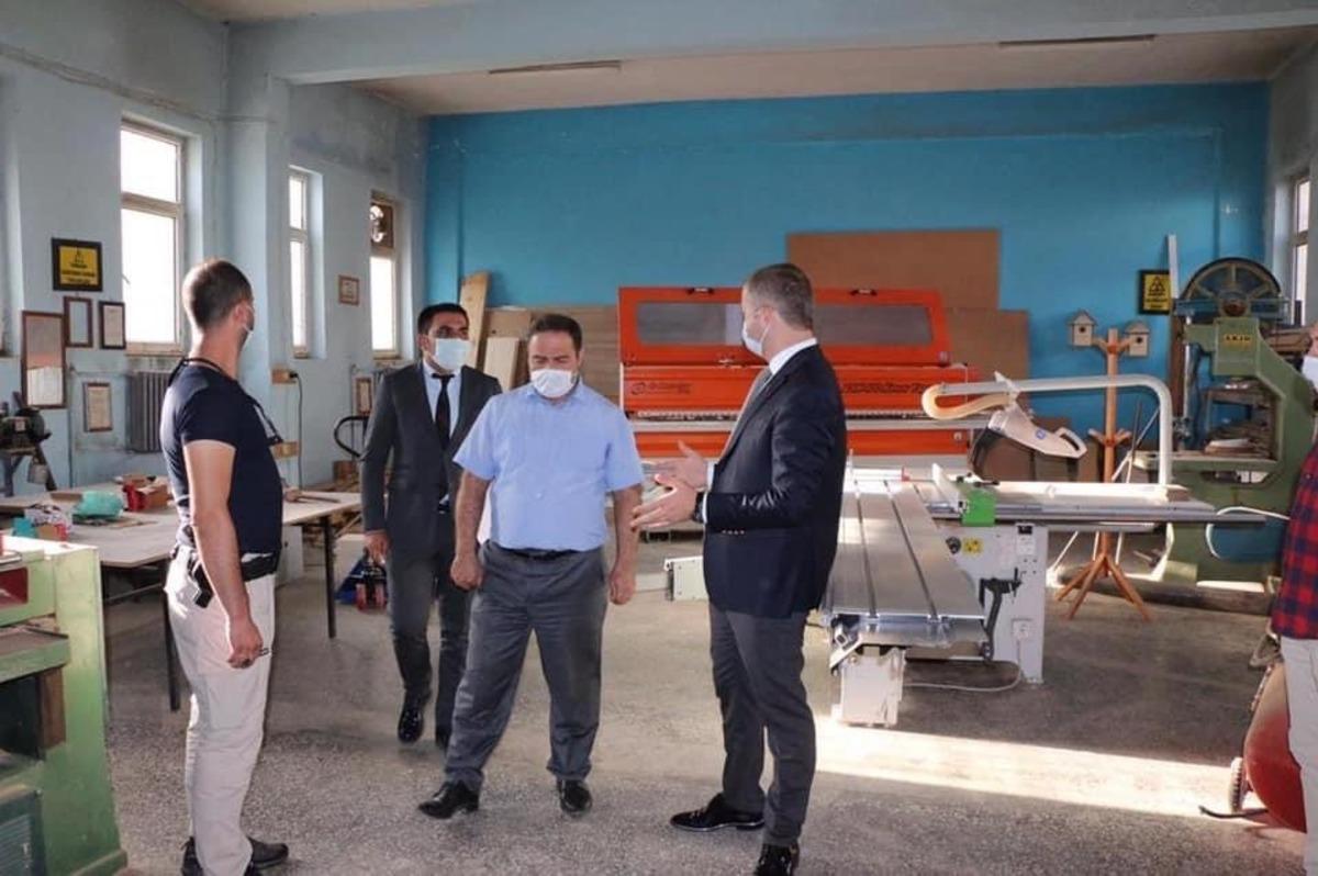 Kaymakam Yelek&rsquo;ten Hizan Mesleki ve Teknik Anadolu Lisesine ziyaret