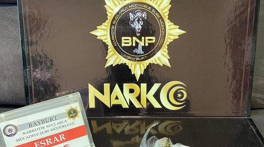 Bayburt&rsquo;ta uyuşturucu operasyonu: 2 kişi tutuklandı
