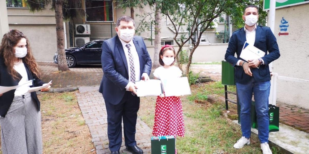 Dereceye giren &ouml;ğrenciler &ouml;d&uuml;llendirildi