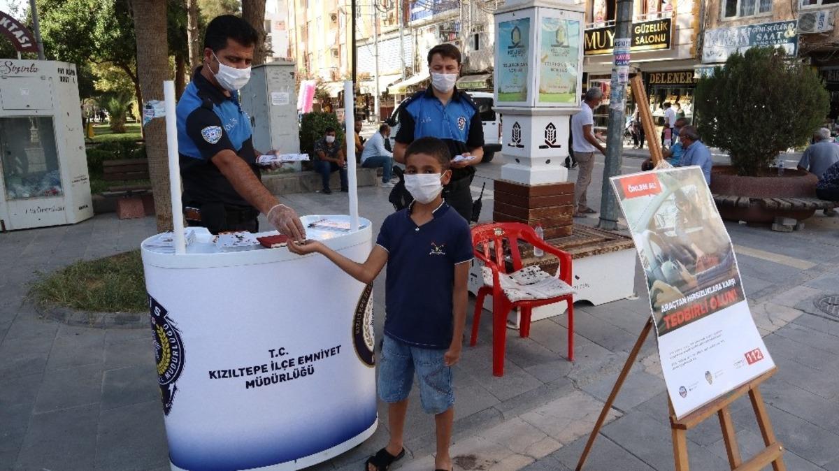 Kızıltepe polisi hırsız ve dolandırıcılara karşı vatandaşı bilin&ccedil;lendirdi
